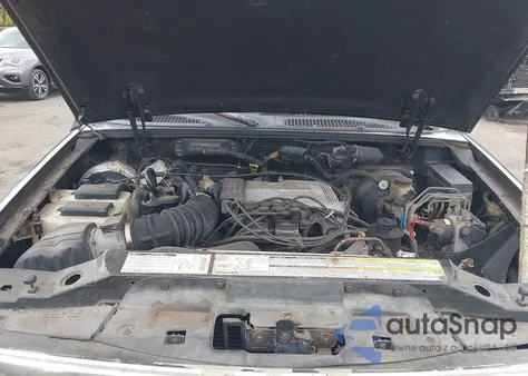 1999 Ford Explorer Eddie Bauer/Limited/Xlt из США, поврежденный, VIN 1FMDU35P5XUA74199